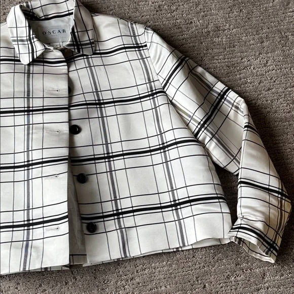 Oscar de La Renta Silk Cropped Jacket - Picture 3 of 10